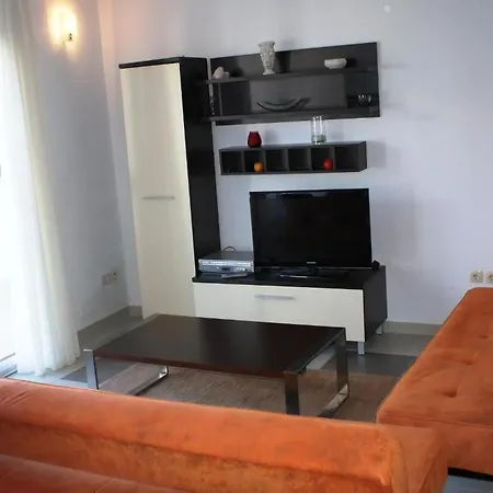 1 Im Erdgeschos Mit Terrasse Und Meerblick Apartment