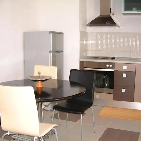 Apartment 1 Im Erdgeschos Mit Terrasse Und Meerblick Trogir